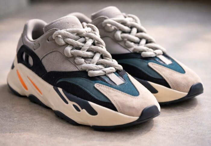Comment faire les lacets des Yeezy 700 avec la technique kaws ?