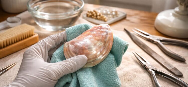 Guide pour nettoyer et polir un coquillage avant de créer un bijou