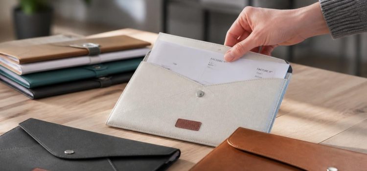 Les avantages de la pochette enveloppe pour le rangement de vos papiers